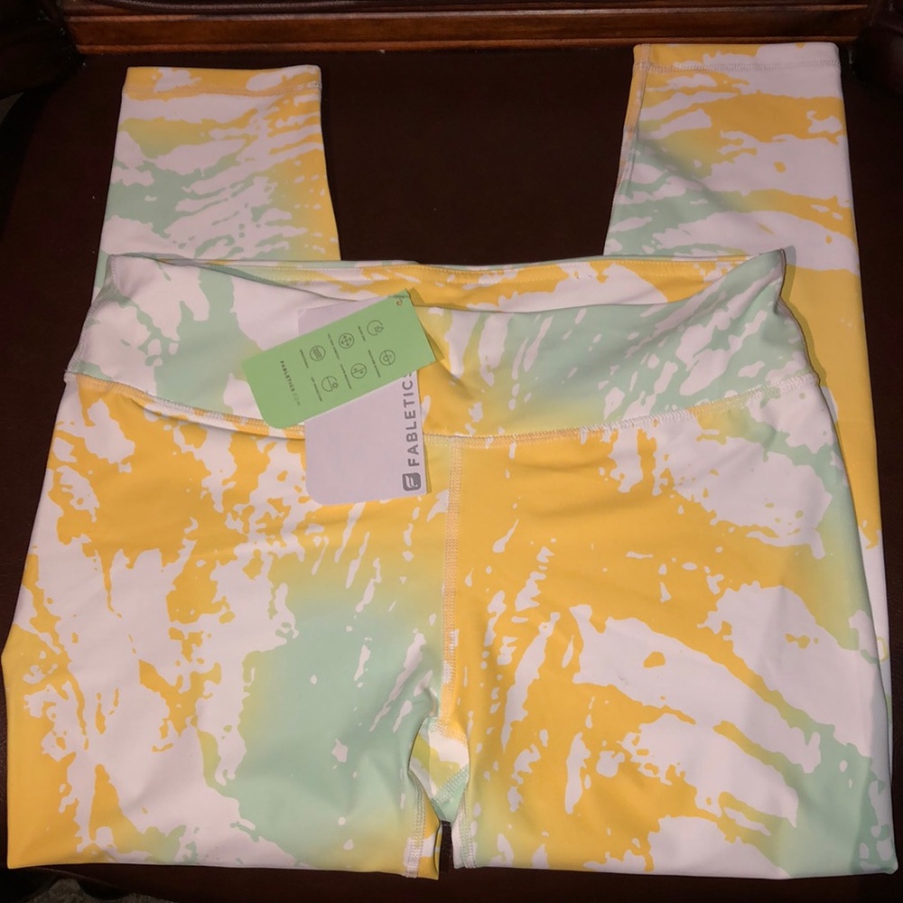 Fabletics Salar Power Lite Fitness Capri